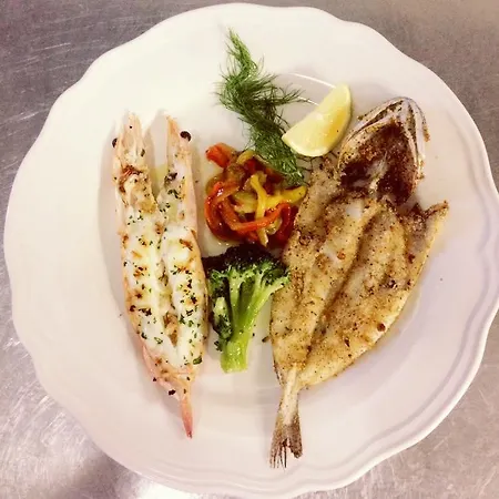La Falconara 3* カストロヴィッラリ